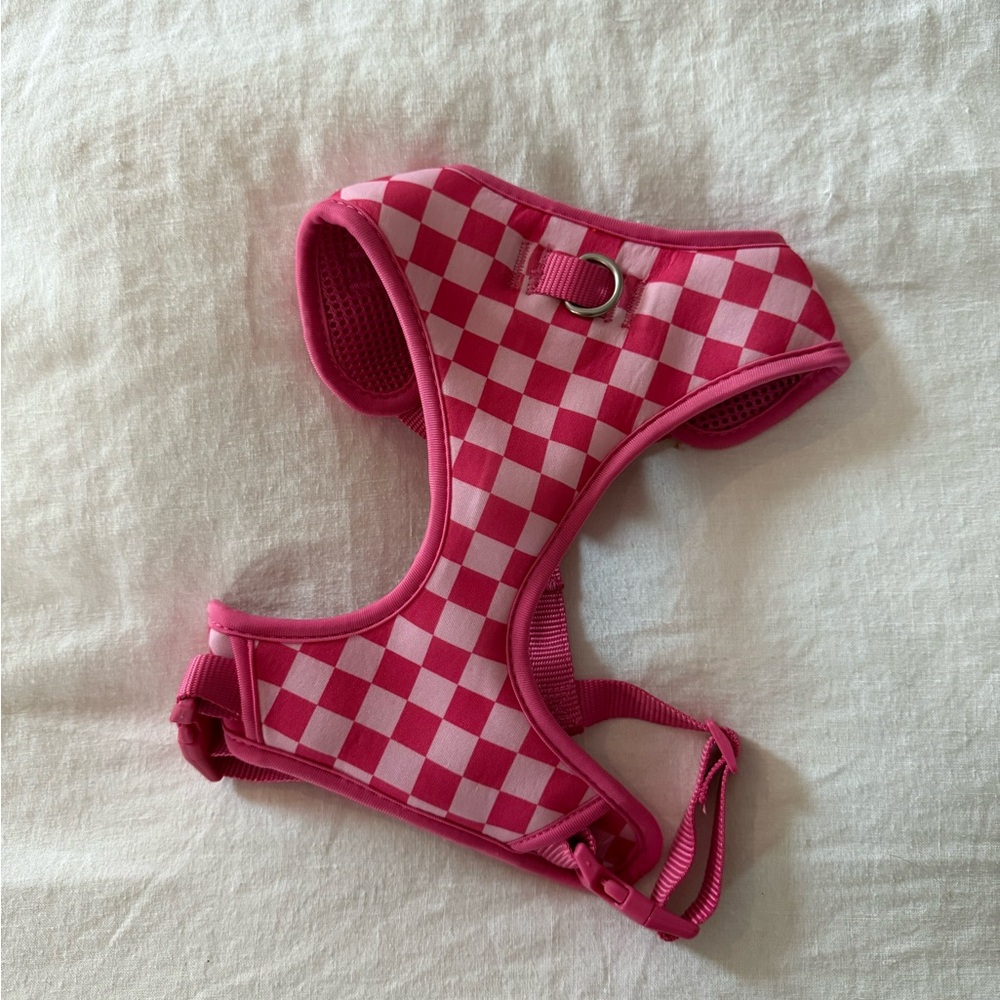 Top Paw Fuchsia Mesh Dog Harness with checkered pattern and clips, gently used